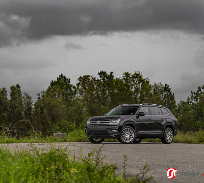 Фото дисков Vossen VFS-2 на Volkswagen Atlas
