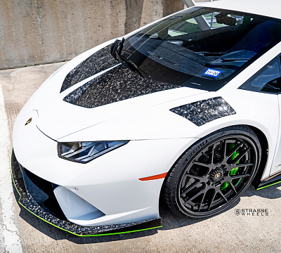 Фото дисков Strasse Wheels SM7 Deep Concave FS на Lamborghini Huracan