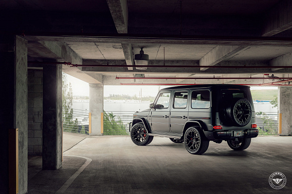 Фото дисков Vossen UV-X Черный глянец на Mercedes-Benz G-Class III