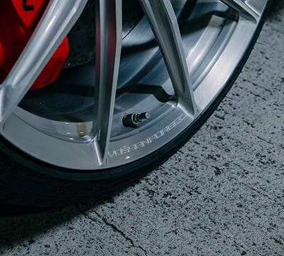 Фото дисков Vossen VPS-1 на Acura NSX II