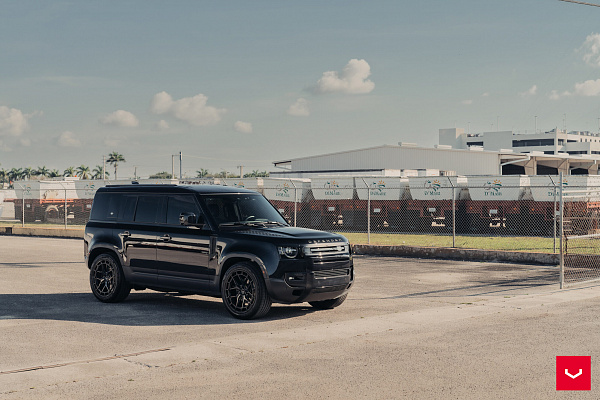 Фото дисков Vossen HFX-1 (5-Lug) Черный глянец на Land Rover Defender II