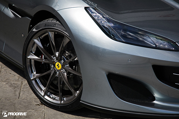 Фото дисков HRE P204 Глянцевый темный лак на Ferrari Portofino