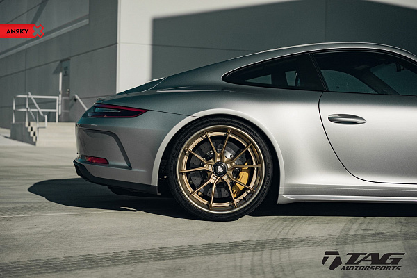 Фото дисков Anrky AN32 Сатиновое темное золото на Porsche 911 VII