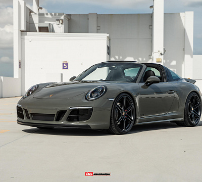 Фото дисков HRE P106 на Porsche 911 VII