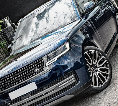 Фото дисков Kahn Pace Car на Range Rover V