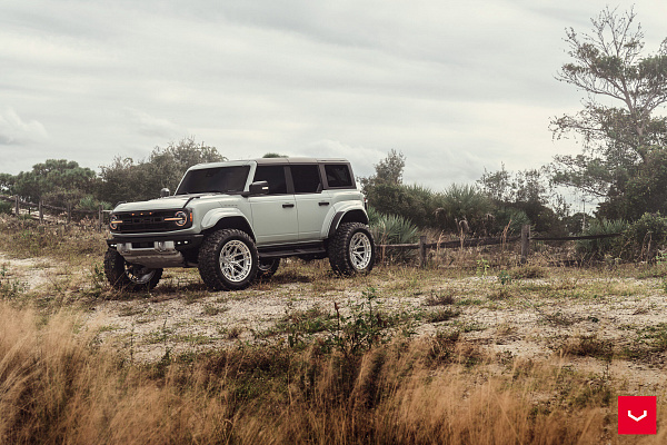 Фото дисков Vossen HFX-1 (6-Lug) Серебро на Ford Bronco