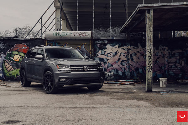Фото дисков Vossen HFX-2 (5-Lug) Черный глянец на Volkswagen Atlas