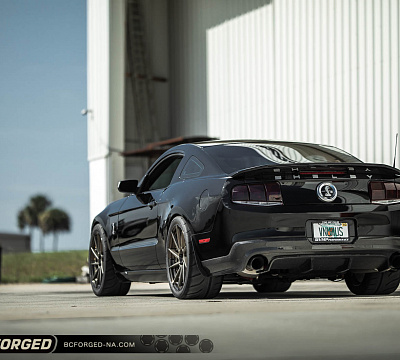 Фото дисков BC Forged HCA210 на Ford Mustang V