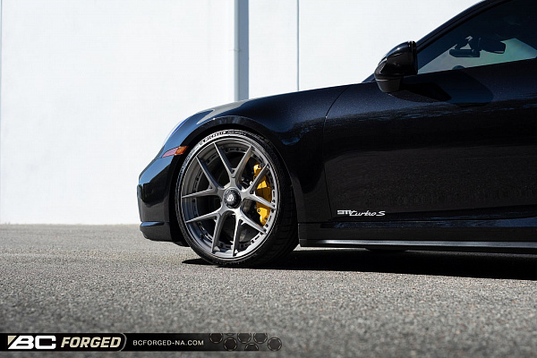 Фото дисков BC Forged HCK196 Сатиновый тонированный лак на Porsche 911 VIII