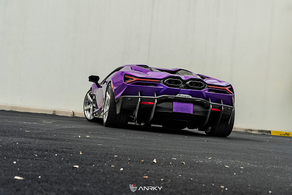 Фото дисков Anrky RS5.2 Полированный лак на Lamborghini Revuelto
