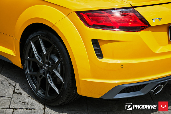 Фото дисков Vossen HF-5 Сатиновый графит на Audi TT (8S)