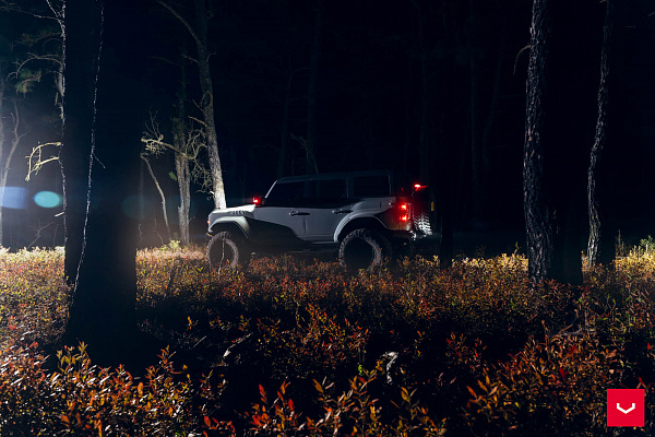 Фото дисков Vossen HFX-1 (6-Lug) Черный сатин на Ford Bronco