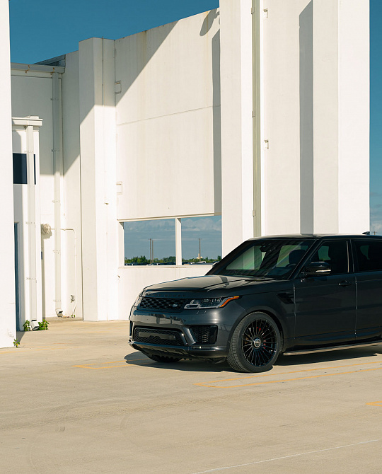 Фото дисков HF-8 Черный глянец на Land Rover Range Rover Sport II