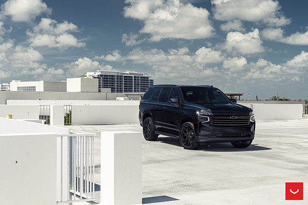 Фото дисков Vossen HF6-4 Черный глянец на Chevrolet Tahoe V