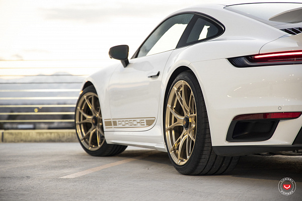 Фото дисков Vossen RS19 Глянцевое золото на Porsche 911 VIII