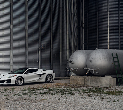Фото дисков Vossen S21-02 на Chevrolet Corvette C8