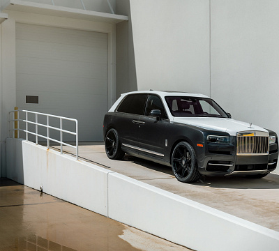 Фото дисков Vossen S17-11 на Rolls-Royce Cullinan