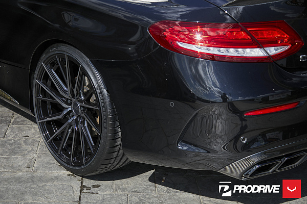 Фото дисков Vossen HF-4T Глянцевый темный лак на Mercedes-Benz C-Class (W205)