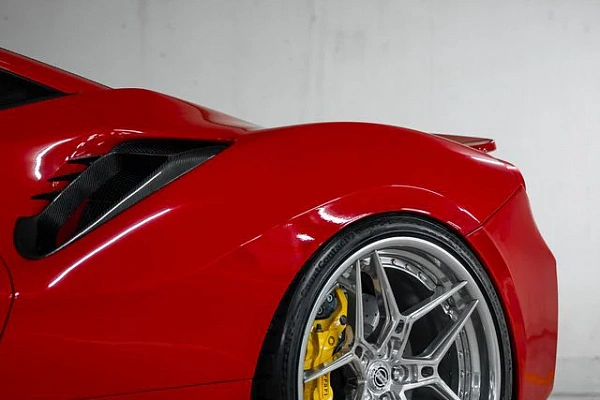 Фото дисков ST Wheels ST20.2 Полированный лак на Ferrari 488