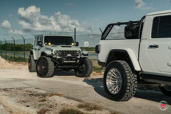Фото дисков Vossen LCX-03 Сатиновая бронза на Jeep Wrangler IV (JL)