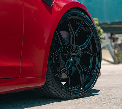 Фото дисков Vossen HF-5 на Tesla Model S