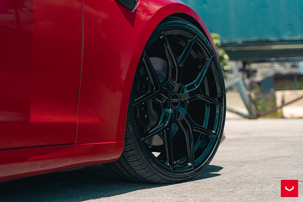 Фото дисков Vossen HF-5 Черный глянец на Tesla Model S