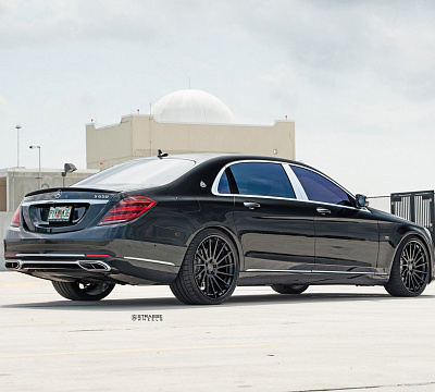 Фото дисков Strasse Wheels SV15T Deep Concave FS на Mercedes-Benz S-Class (W222, C217)