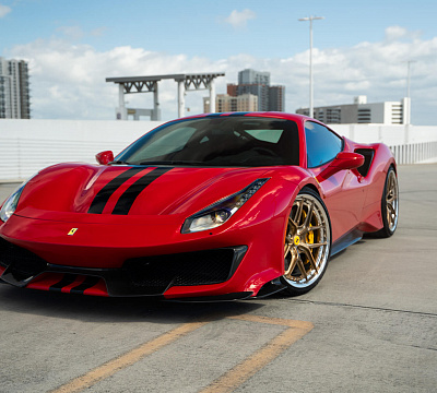 Фото дисков HRE S101SC на Ferrari 488