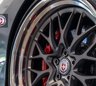 Фото дисков HRE 520 на Ferrari F8