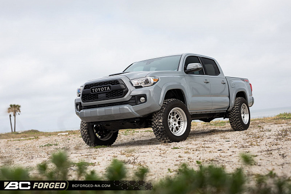 Фото дисков BC Forged LE72 // MLE72 Глянцевый лак на Toyota Tacoma III