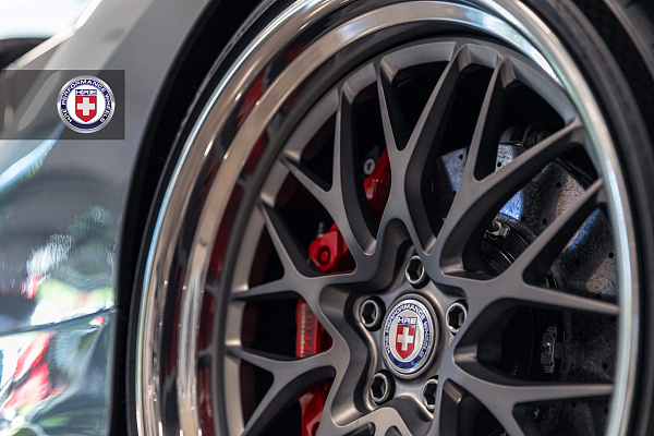 Фото дисков HRE 520 Сатиновый темный лак на Ferrari F8