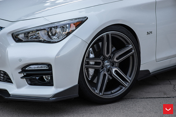 Фото дисков Vossen HF-1 Алмазная проточка на Infiniti Q50