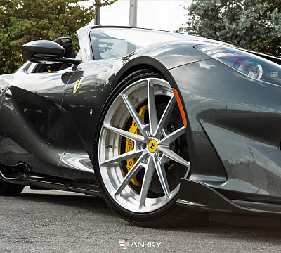 Фото дисков Anrky AN28 на Ferrari 812