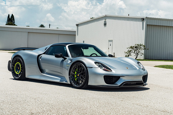 Фото дисков Anrky AN20 Aerosport Глянцевый темный лак на Porsche 918 Spyder