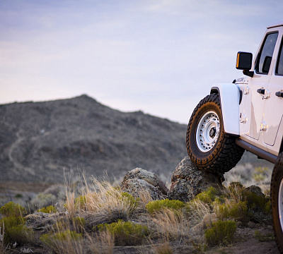 Фото дисков Black Rhino AXLE на Jeep Gladiator II (JT)