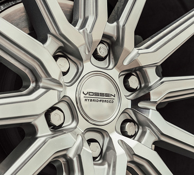 Фото дисков Vossen HF6-1 на Chevrolet Tahoe V