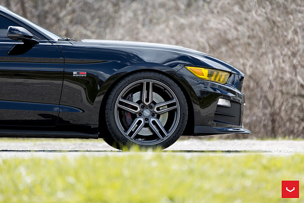 Фото дисков Vossen HF-1 Сатиновый графит на Ford Mustang VI