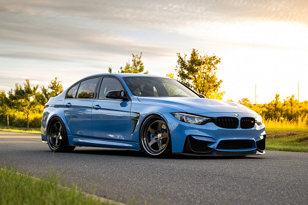 Фото дисков HRE 305 Глянцевый темный лак на BMW 3/M3 (F3x/F80)