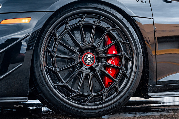 Фото дисков Strasse Wheels SV15FF Deep Concave FS Другой цвет на Audi R8 (4S)
