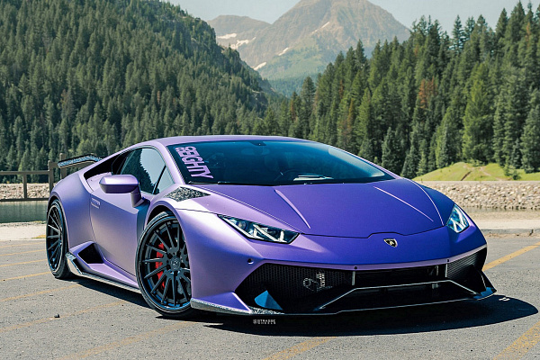 Фото дисков Strasse Wheels SV15T Deep Concave FS Черный матовый на Lamborghini Huracan