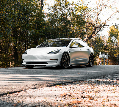 Фото дисков Vossen HF-5 на Tesla Model 3