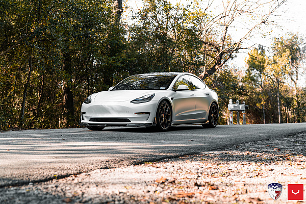 Фото дисков Vossen HF-5 Сатиновый графит на Tesla Model 3