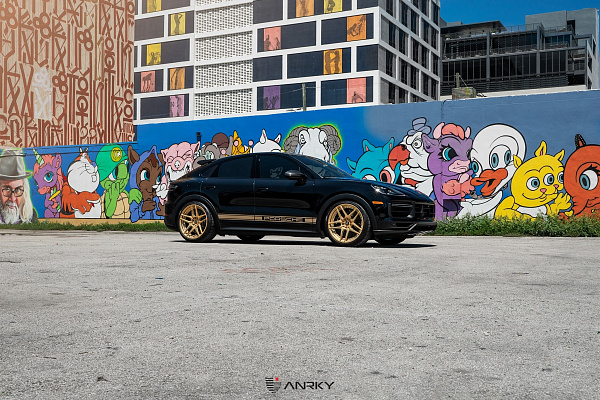 Фото дисков Anrky RS6.2 Сатиновое золото на Porsche Cayenne II