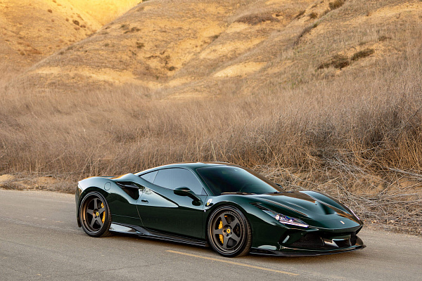 Фото дисков HRE 305 Сатиновая темная бронза на Ferrari F8