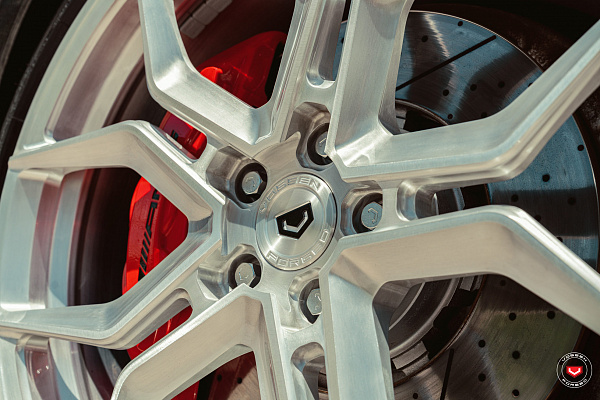 Фото дисков Vossen EVO-3 Глянцевый лак на Mercedes-Benz AMG GT I