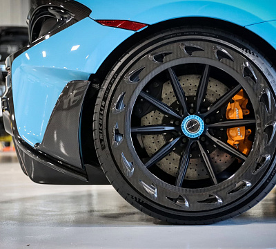 Фото дисков Brixton Forged R11-R на McLaren 600