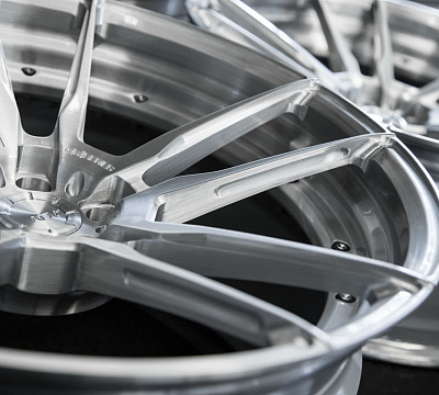 ADV.1 ADV5.2 M.V2 CS