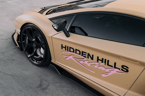 Фото дисков Brixton Forged NC01-R Черный сатин на Lamborghini Aventador