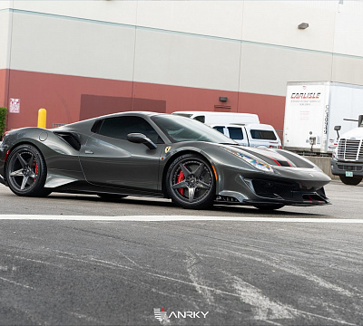 Фото дисков Anrky RS5.3 на Ferrari 812