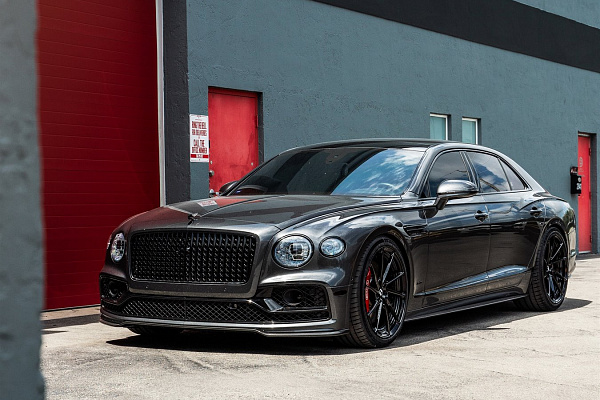 Фото дисков Anrky AN23 Черный глянец на Bentley Flying Spur III